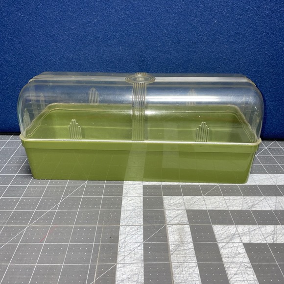 1950s Green Plastic Bread Box Retro Unbranded 11 1/2" X 5" - Picture 4 of 9